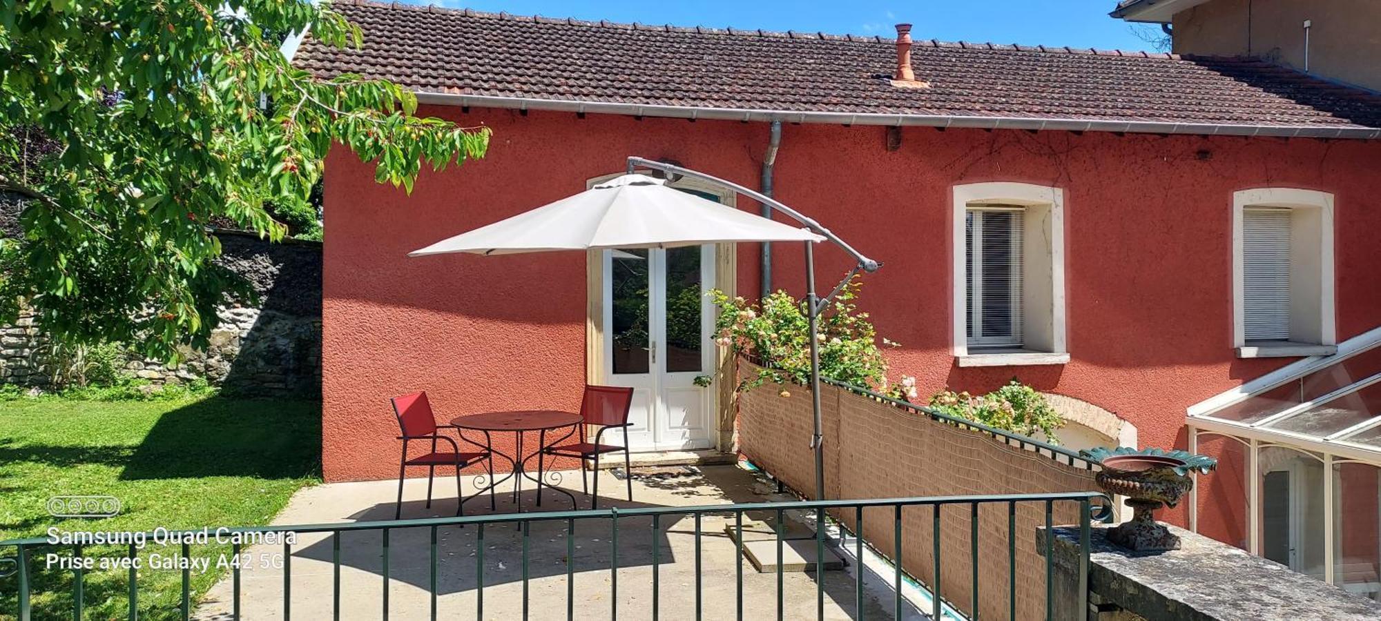 Maison LETRAT La Tour-du-Pin Extérieur photo